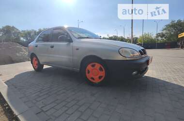 Седан Daewoo Lanos 2001 в Днепре