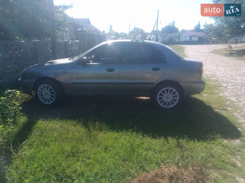 Седан Daewoo Lanos 2003 в Жашкове