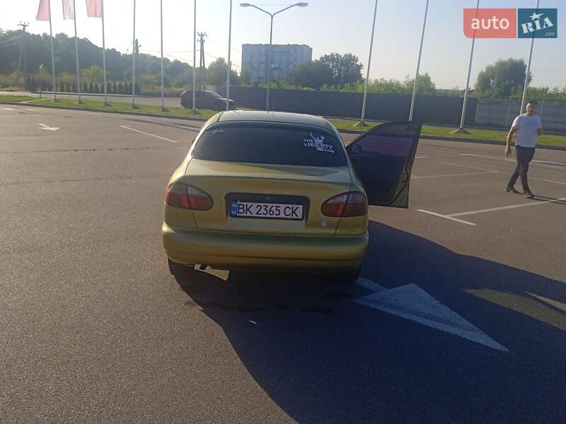Седан Daewoo Lanos 2006 в Києві