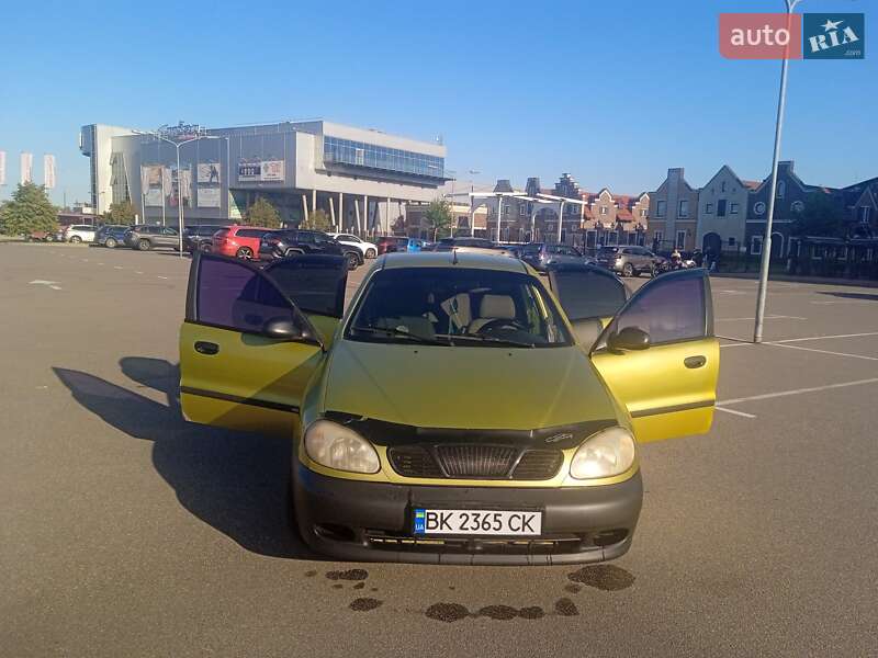 Седан Daewoo Lanos 2006 в Києві