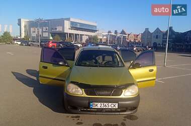 Седан Daewoo Lanos 2006 в Києві