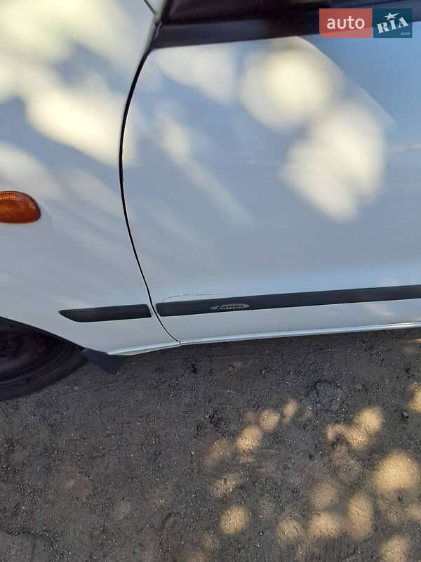 Седан Daewoo Lanos 2004 в Киеве
