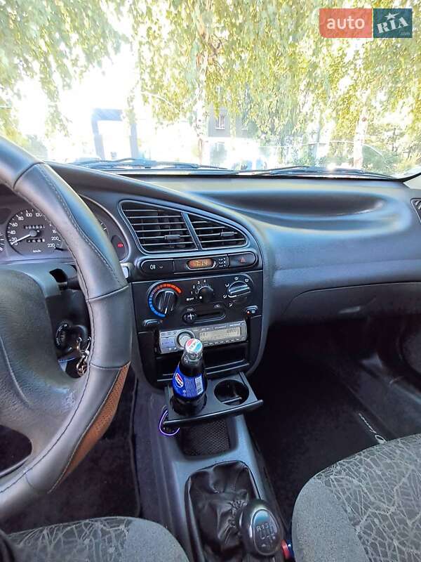 Седан Daewoo Lanos 2004 в Киеве