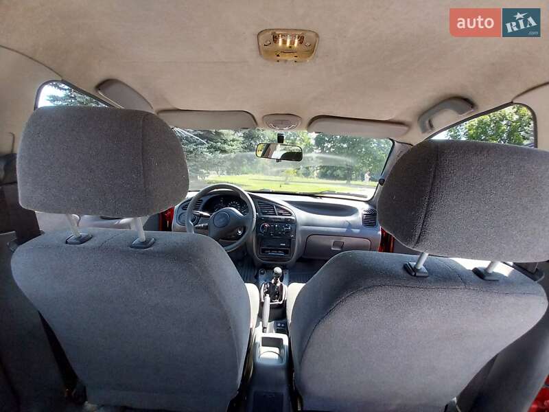 Седан Daewoo Lanos 2008 в Ровно