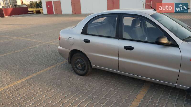 Седан Daewoo Lanos 2006 в Львові