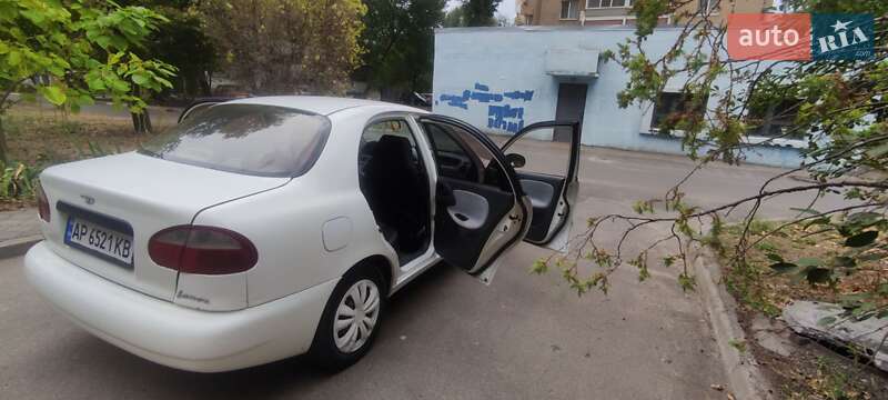 Седан Daewoo Lanos 2000 в Запорожье