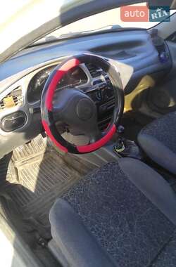 Седан Daewoo Lanos 2010 в 