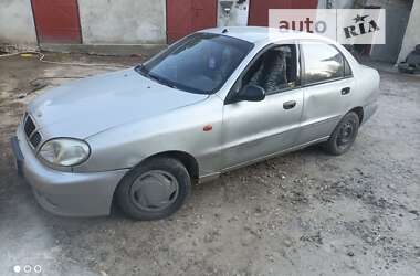 Седан Daewoo Lanos 2006 в Почаєві