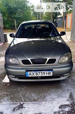 Седан Daewoo Lanos 2002 в Новоархангельську