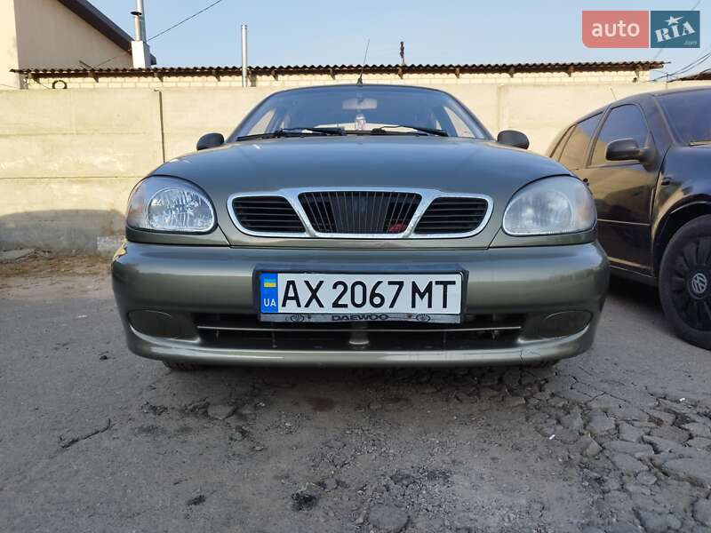 Седан Daewoo Lanos 2004 в Дергачах