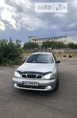 Седан Daewoo Lanos 2003 в Лозовій