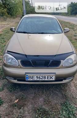 Седан Daewoo Lanos 2002 в Вознесенську