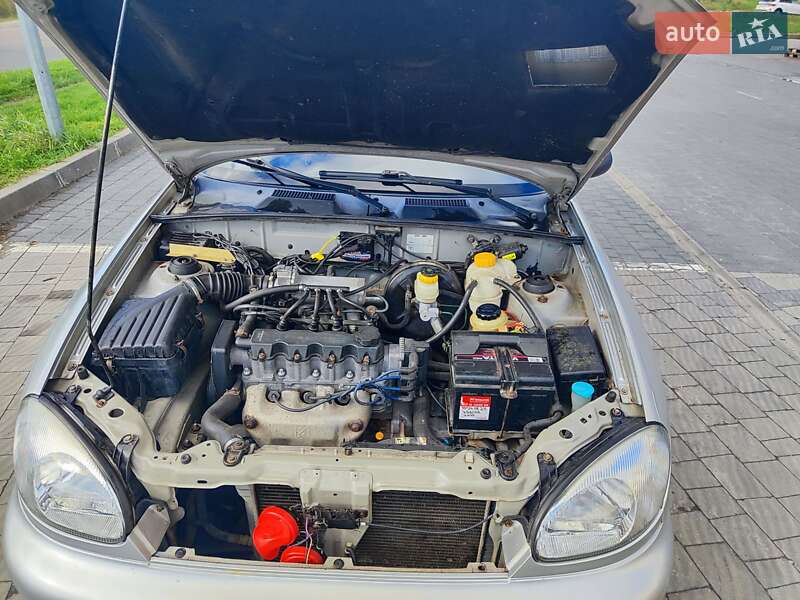 Седан Daewoo Lanos 2003 в Львове