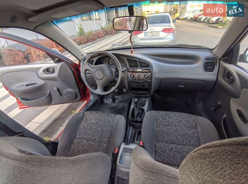 Седан Daewoo Lanos 2008 в Львові