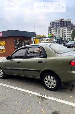 Седан Daewoo Lanos 2004 в Киеве