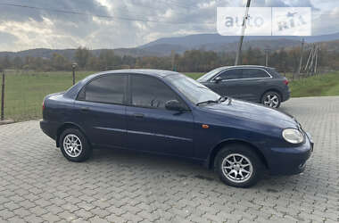 Седан Daewoo Lanos 2002 в Сваляве