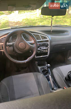 Седан Daewoo Lanos 2004 в 