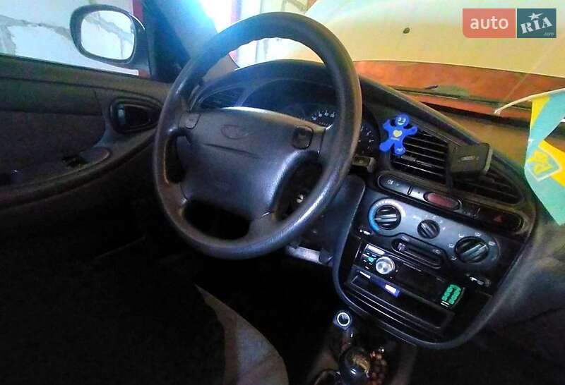 Седан Daewoo Lanos 2011 в Богуславі