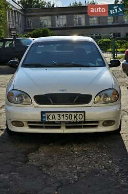 Седан Daewoo Lanos 2001 в Києві