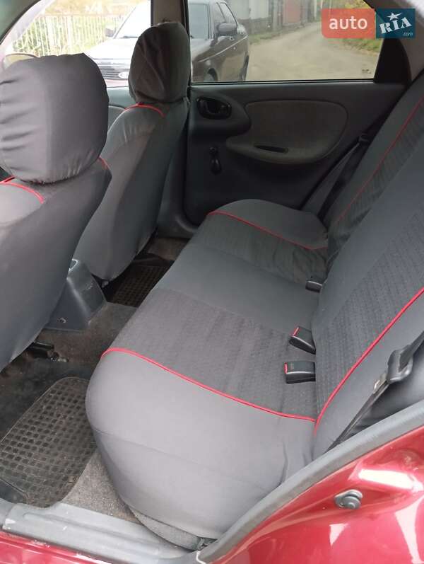 Седан Daewoo Lanos 2005 в Первомайську