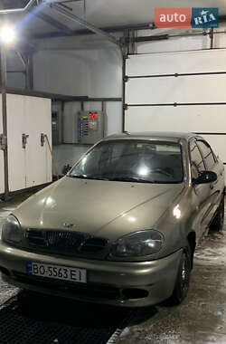 Седан Daewoo Lanos 2002 в Збаражі