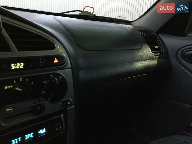 Седан Daewoo Lanos 2003 в Одессе