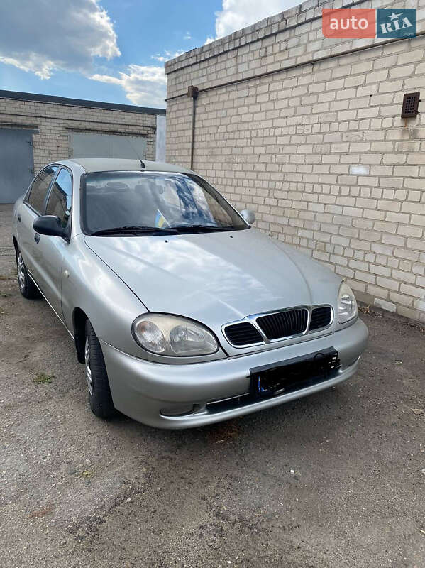 Седан Daewoo Lanos 2003 в Днепре