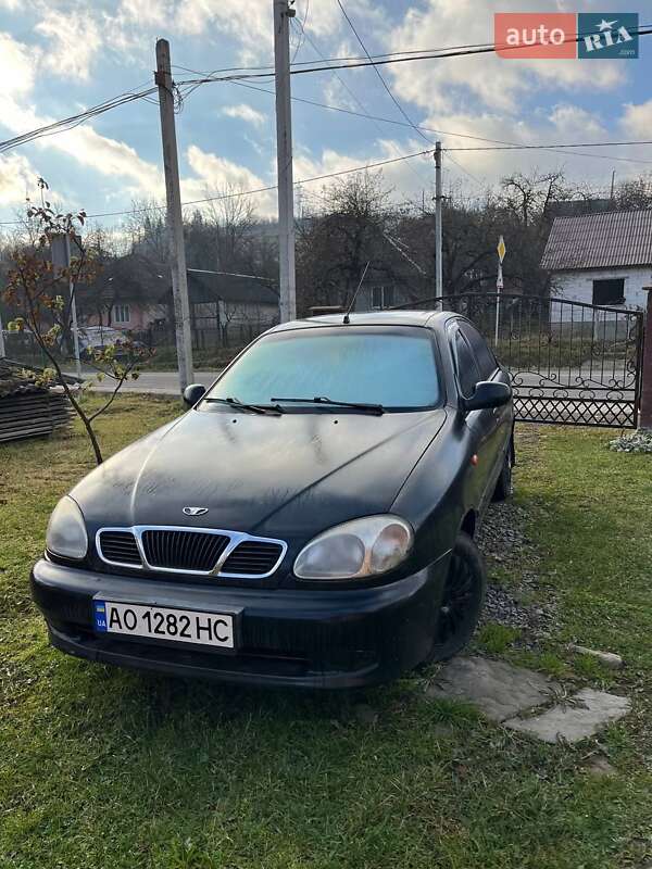 Седан Daewoo Lanos 2008 в Воловце