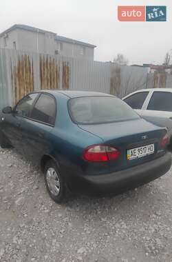 Седан Daewoo Lanos 2001 в Днепре