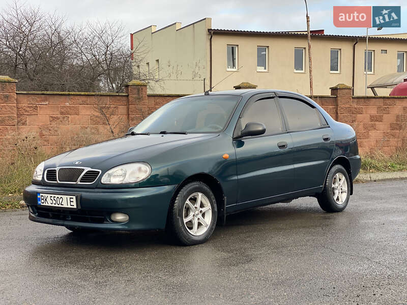 Седан Daewoo Lanos 2007 в Ровно