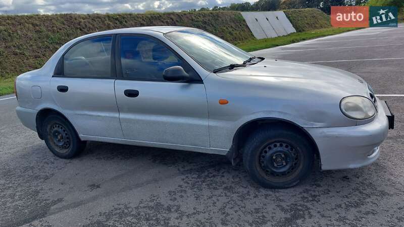 Седан Daewoo Lanos 2005 в Киеве