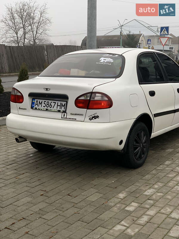 Седан Daewoo Lanos 2004 в Житомирі