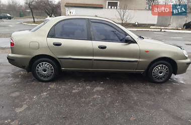 Седан Daewoo Lanos 2002 в Иванкове