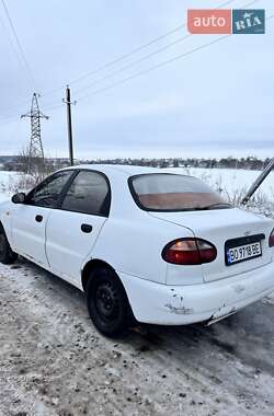 Седан Daewoo Lanos 2003 в Почаеве