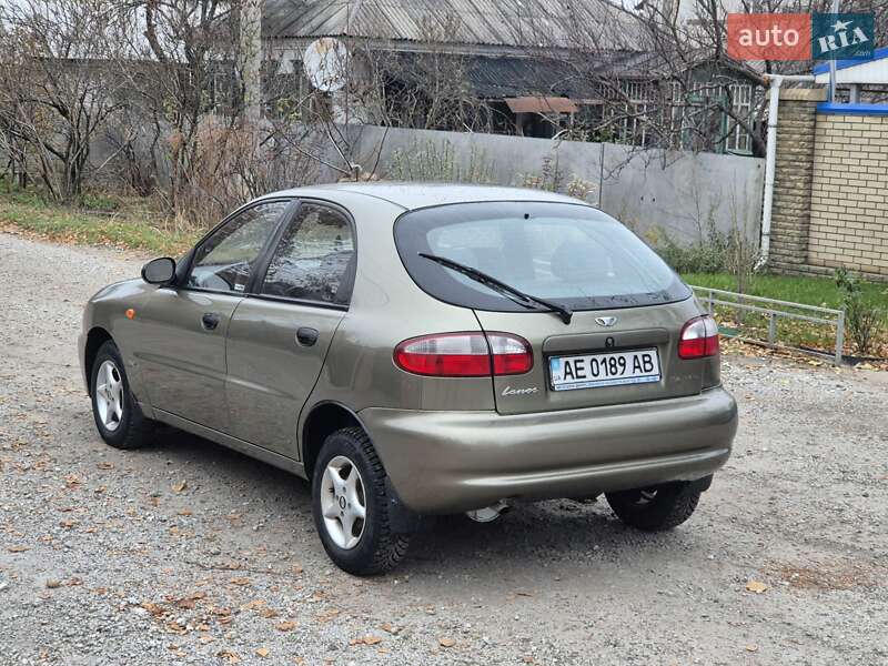 Седан Daewoo Lanos 2004 в Днепре