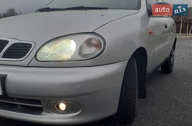 Седан Daewoo Lanos 2003 в Дніпрі