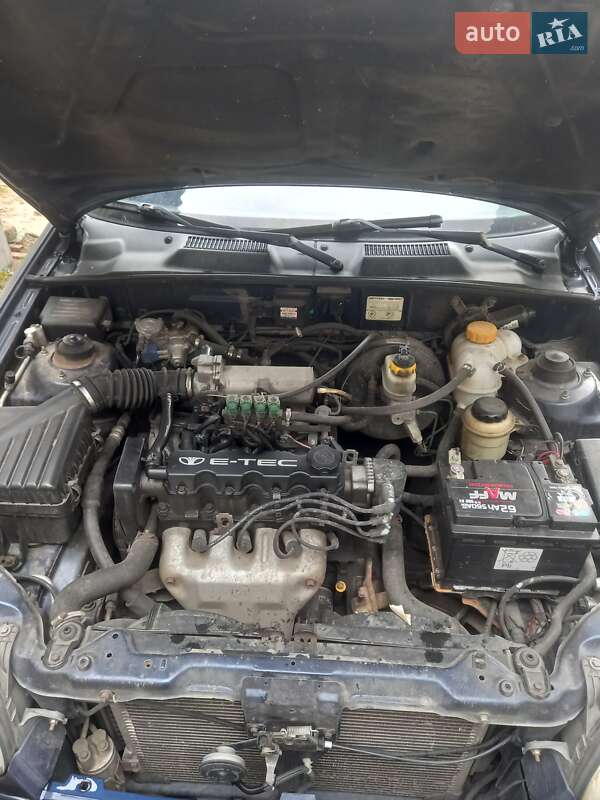 Седан Daewoo Lanos 2002 в Дніпрі