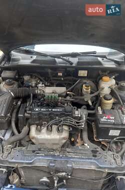 Седан Daewoo Lanos 2002 в 