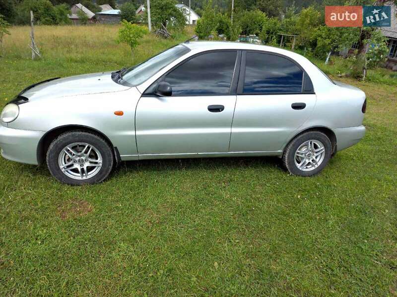 Седан Daewoo Lanos 2002 в Турке