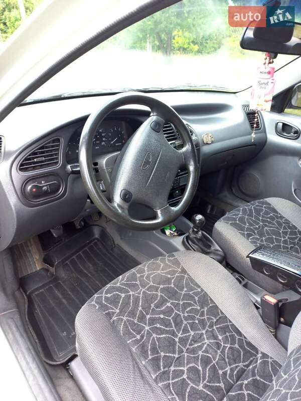 Седан Daewoo Lanos 2002 в Турке