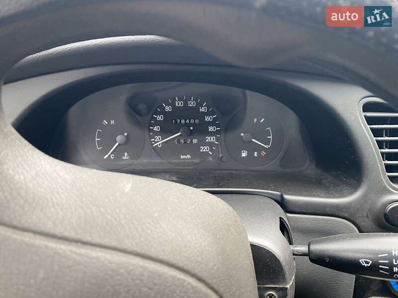 Седан Daewoo Lanos 2008 в Носовке