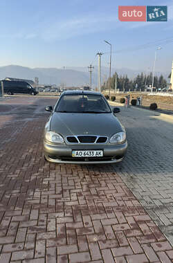 Седан Daewoo Lanos 2007 в Хусті