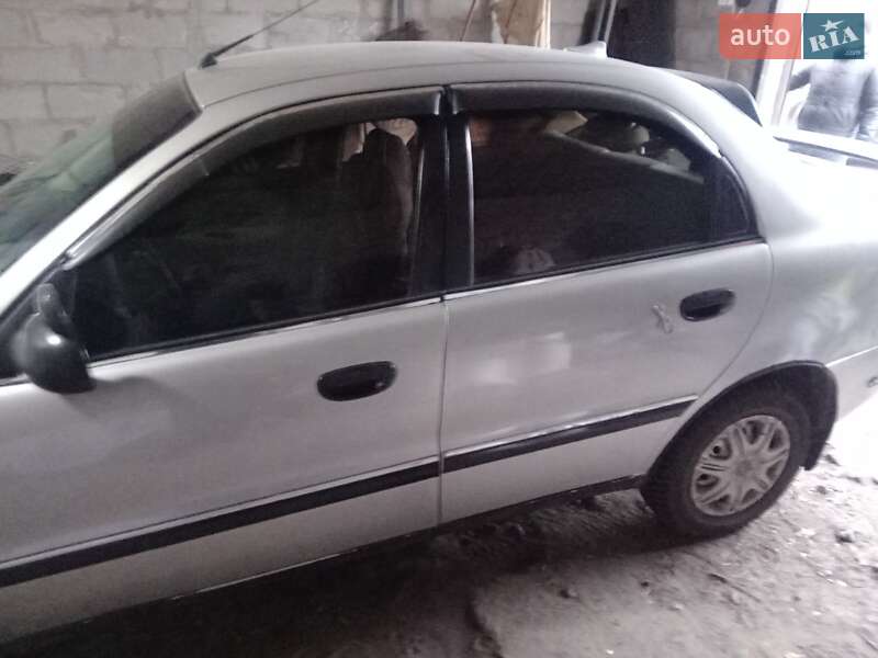 Седан Daewoo Lanos 2005 в Дергачах