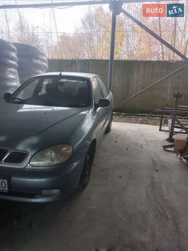 Седан Daewoo Lanos 2008 в Калуші