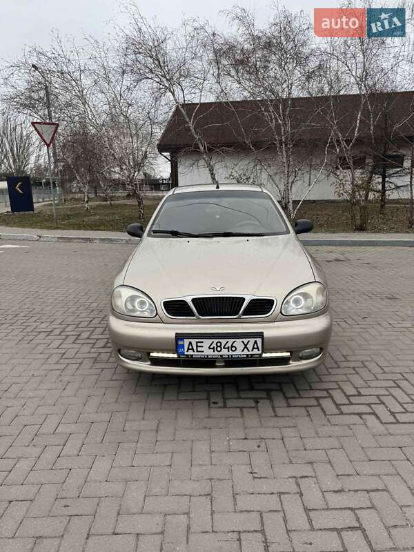 Седан Daewoo Lanos 2004 в Днепре