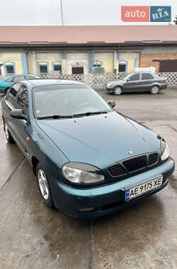 Седан Daewoo Lanos 2002 в Новомосковске