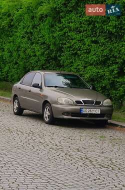 Седан Daewoo Lanos 2004 в Мукачево