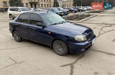 Седан Daewoo Lanos 2003 в Краснограді