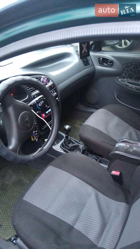 Седан Daewoo Lanos 2002 в Буче