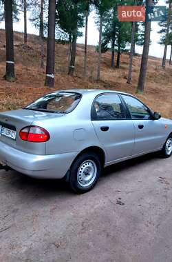 Седан Daewoo Lanos 2005 в Тростянце